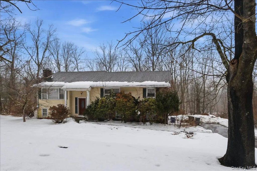 2327 Vista Court, Yorktown Heights