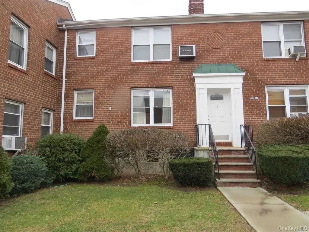 172-12 Crocheron Avenue # C3, Flushing