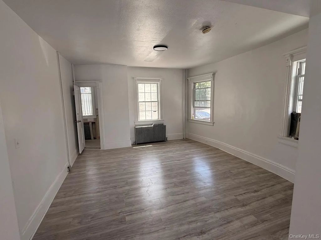 215 Central Avenue # 1, White Plains
