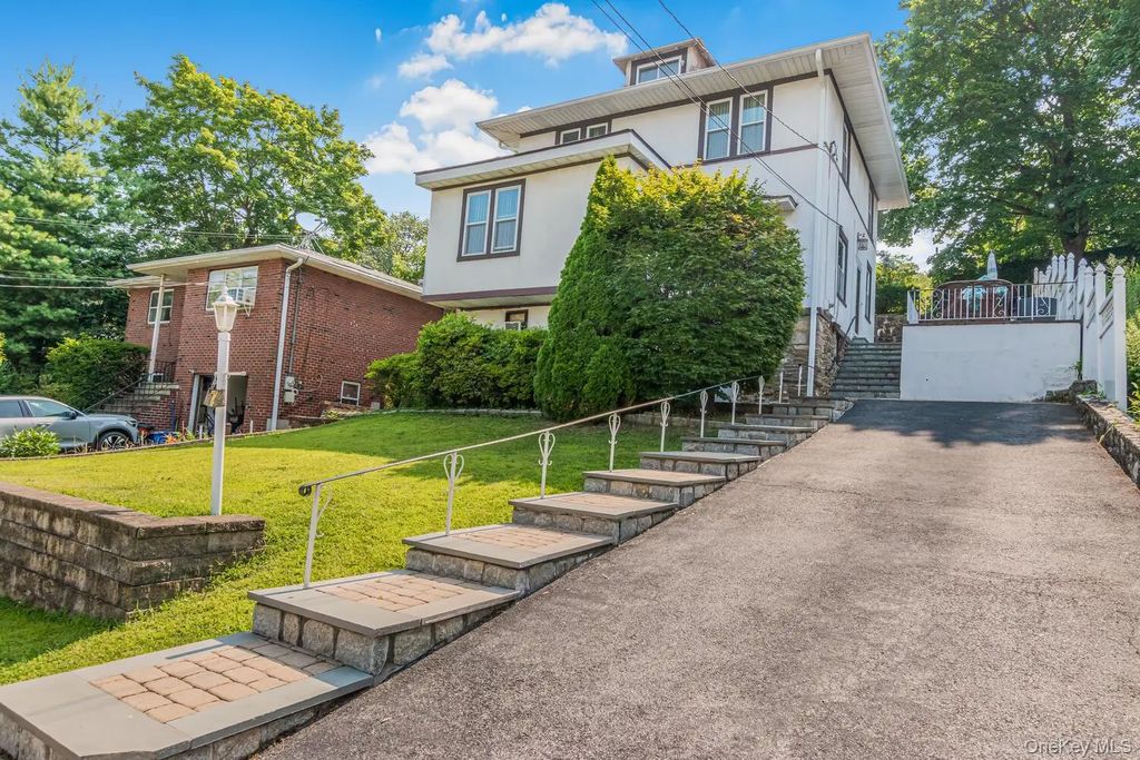 7 Elaine Terrace, Yonkers