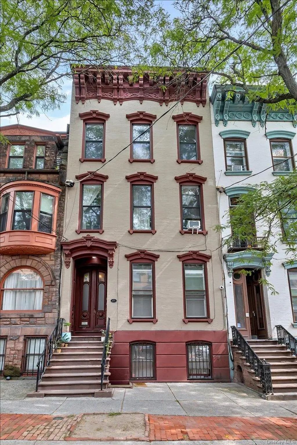 137 Lancaster Street, Call Listing Agent