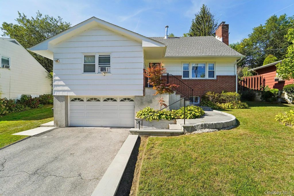 252 County Center Road, White Plains