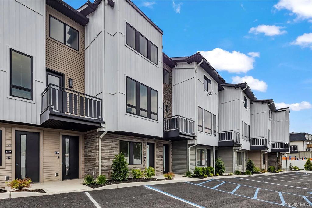 17 Union Road # Unit 209, Spring Valley