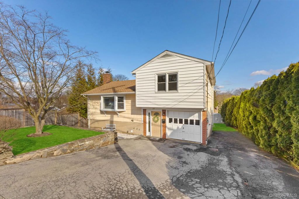219 Old Mamaroneck Road, White Plains