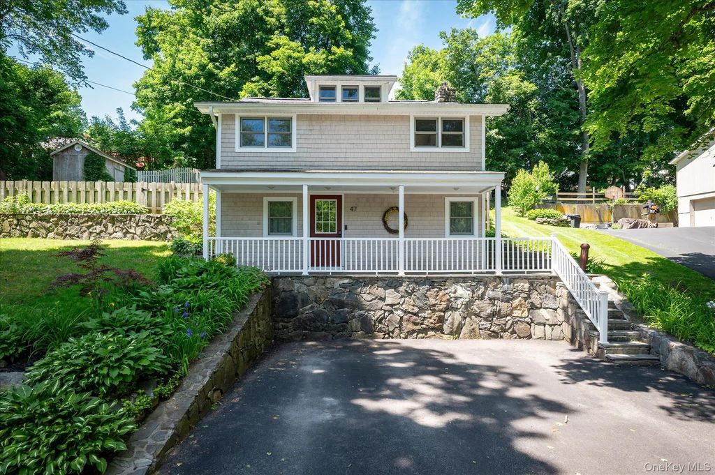 47 Tonetta Lake Way, Brewster
