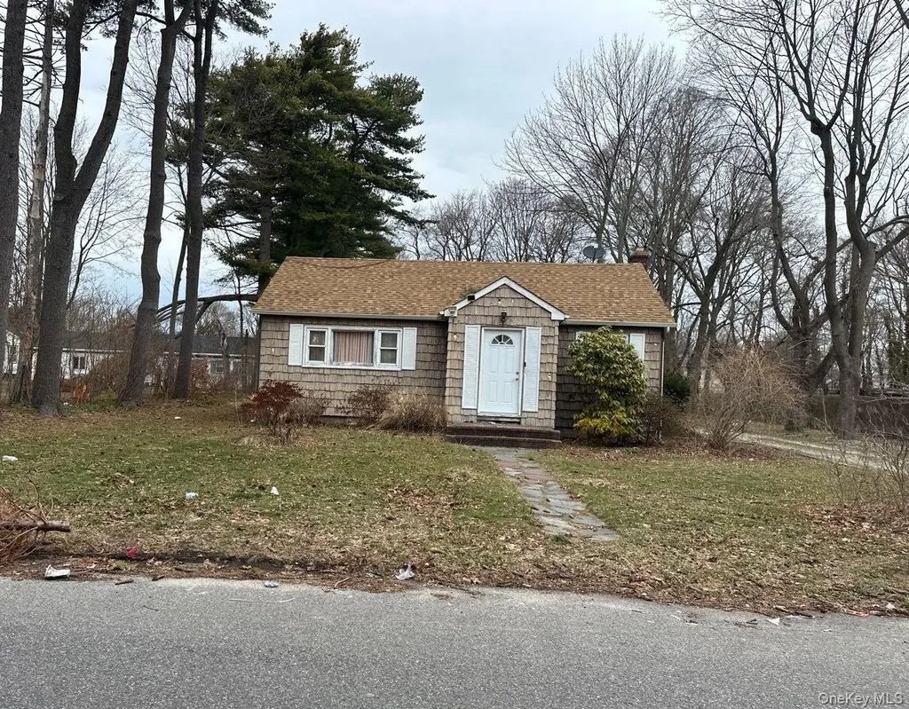 457 Nostrand Avenue, Central Islip