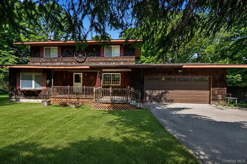 137 Lookout Pass, Stormville