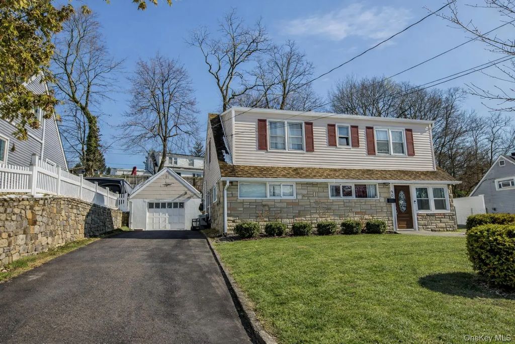 90 Mountaindale Road, Yonkers