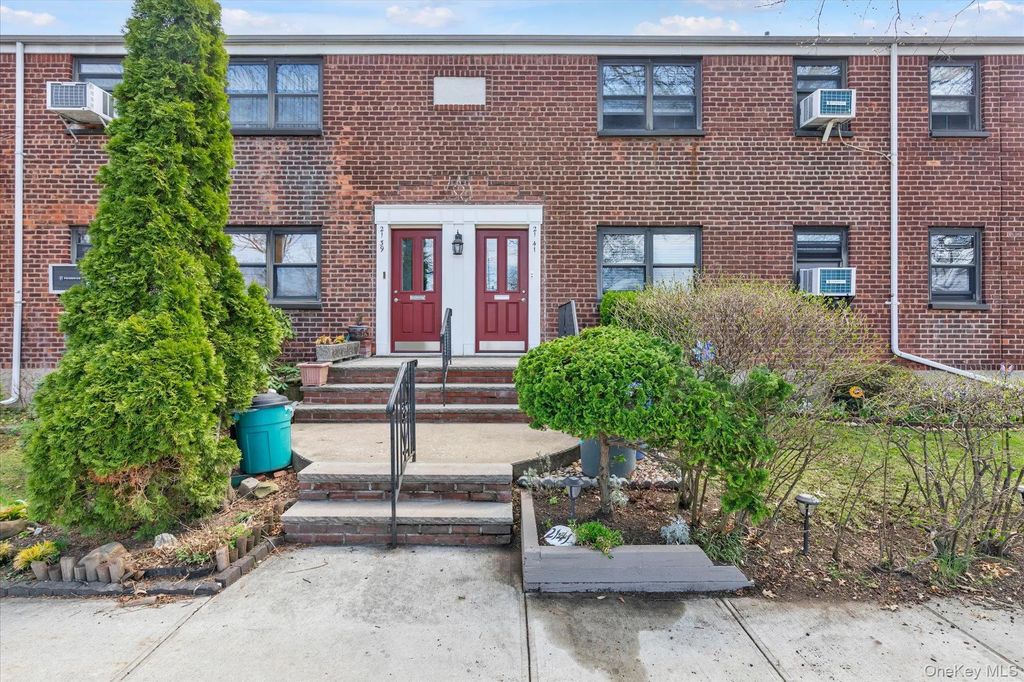 21-41 Utopia Parkway # Lower, Whitestone