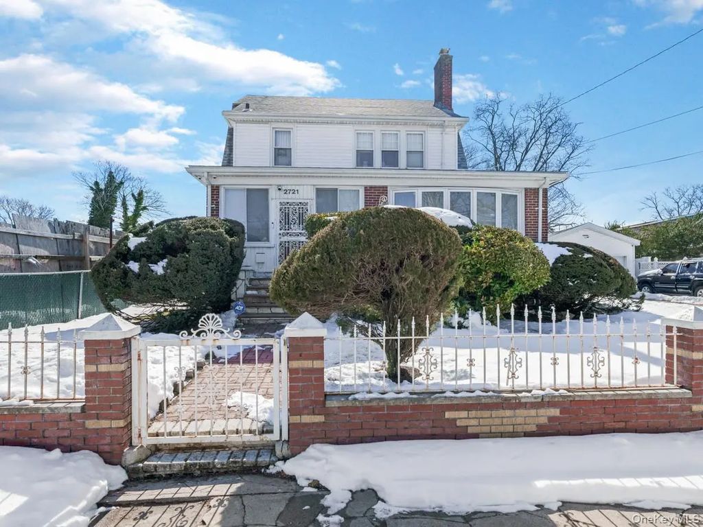 2721 Coldspring Road, Far Rockaway