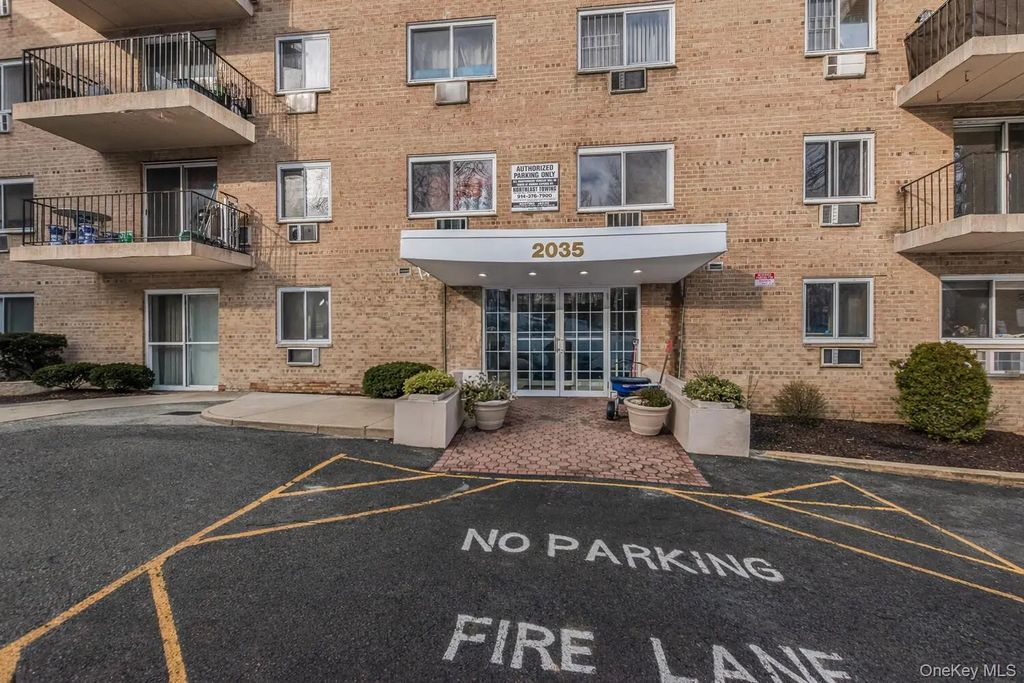 2035 Central Park Avenue # 1s, Yonkers