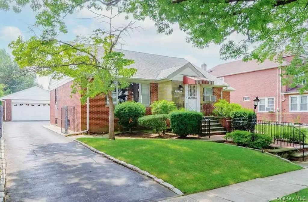 153-06 32nd Avenue, Flushing