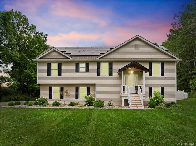 65 Beaver Road, Lagrangeville