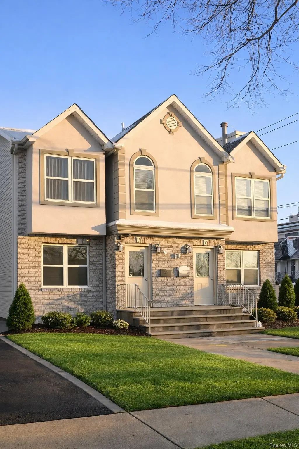 146 Jefferson Avenue B, Mineola