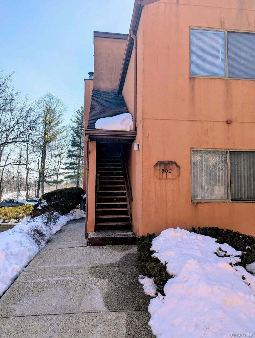 302 Town Hill Road # 302, Nanuet