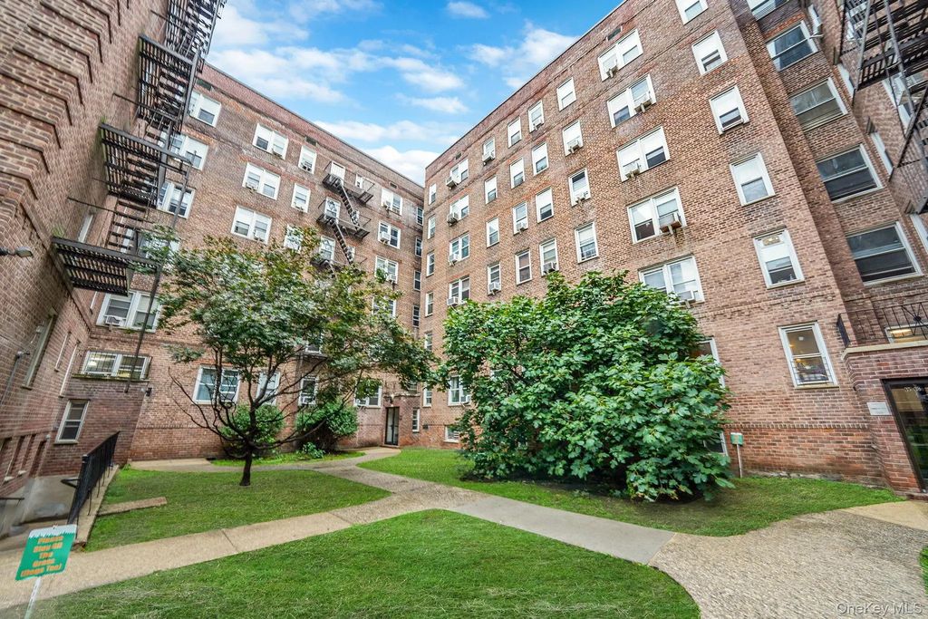 35-40 75th Street # 1b, Jackson Heights