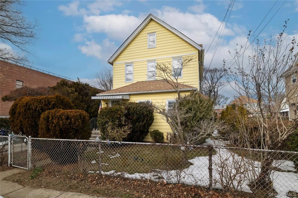 21 Washington Avenue, Lynbrook