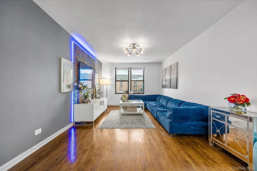 83-75 Woodhaven Boulevard # 5e, Woodhaven