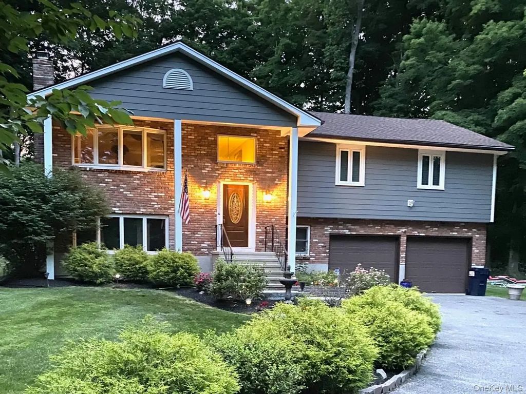 21 Franklin Drive, Mahopac