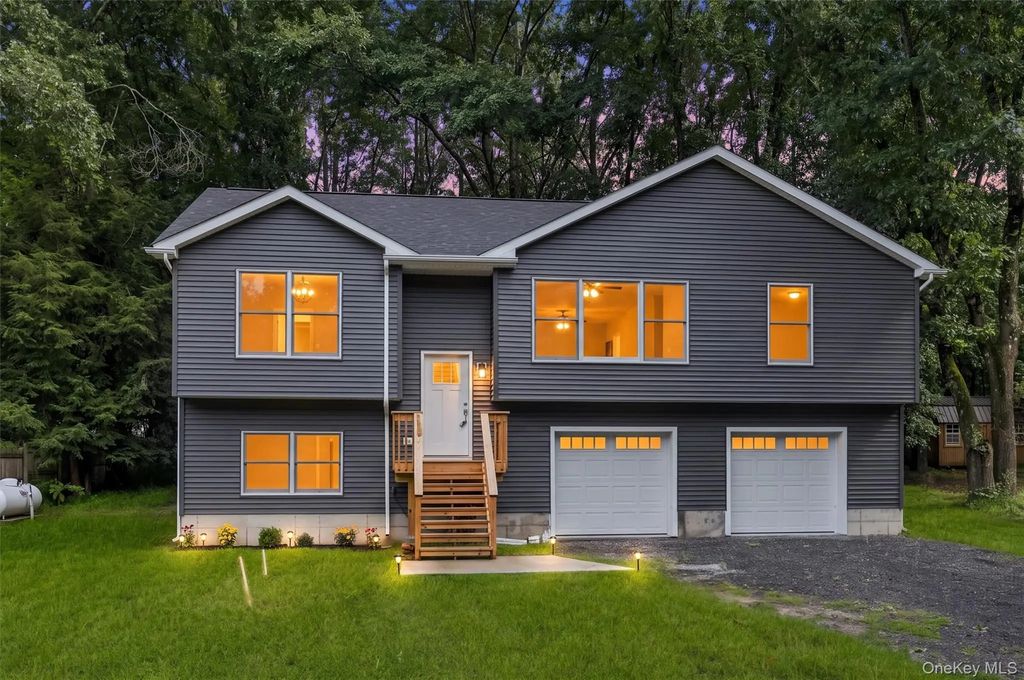 6 Mark Drive, Port Jervis