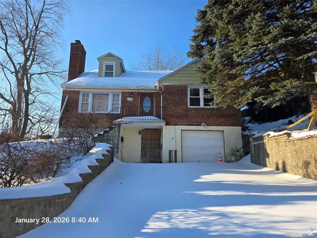 326 Roberts Avenue, Yonkers