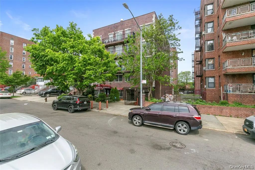 108-27 63rd Avenue # 3b, Forest Hills
