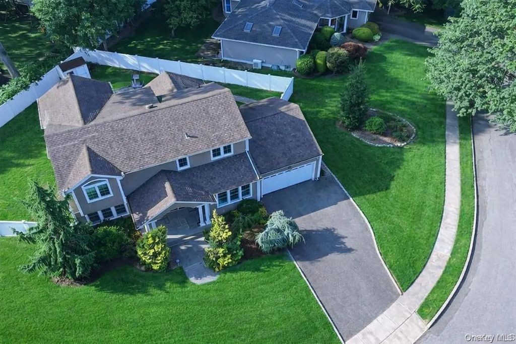 35 Moss Lane, Jericho