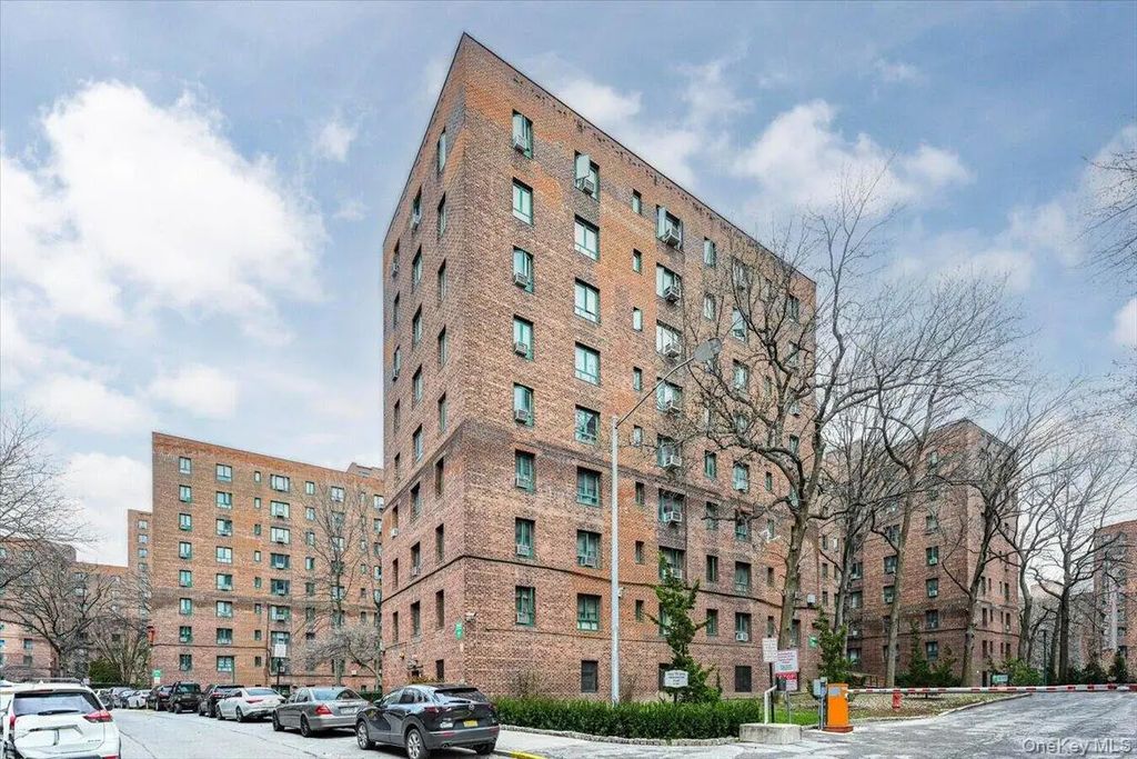 1503 Metropolitan Avenue # 5a, Bronx