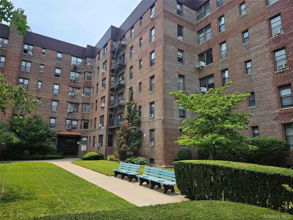 2220 Burnett Street # 1g, Brooklyn