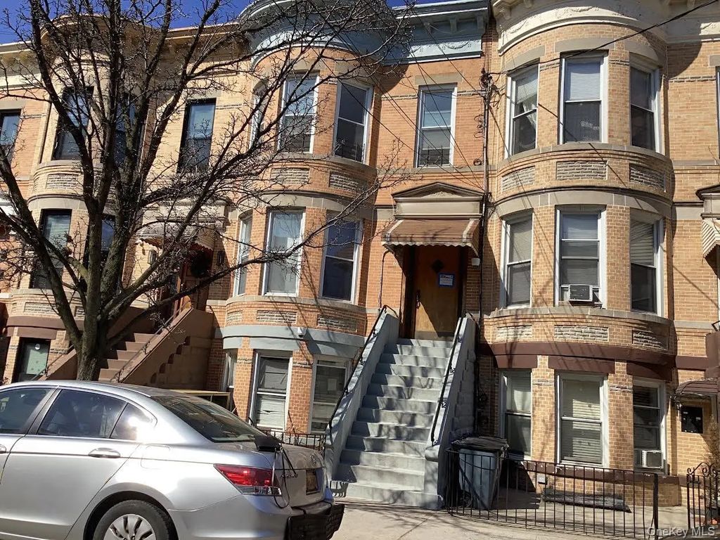 6071 70th Avenue, Ridgewood