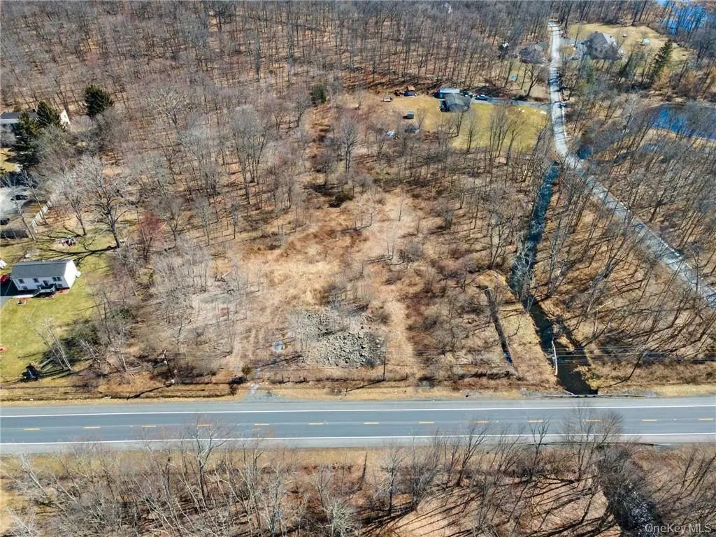 1136 Route 32, Plattekill