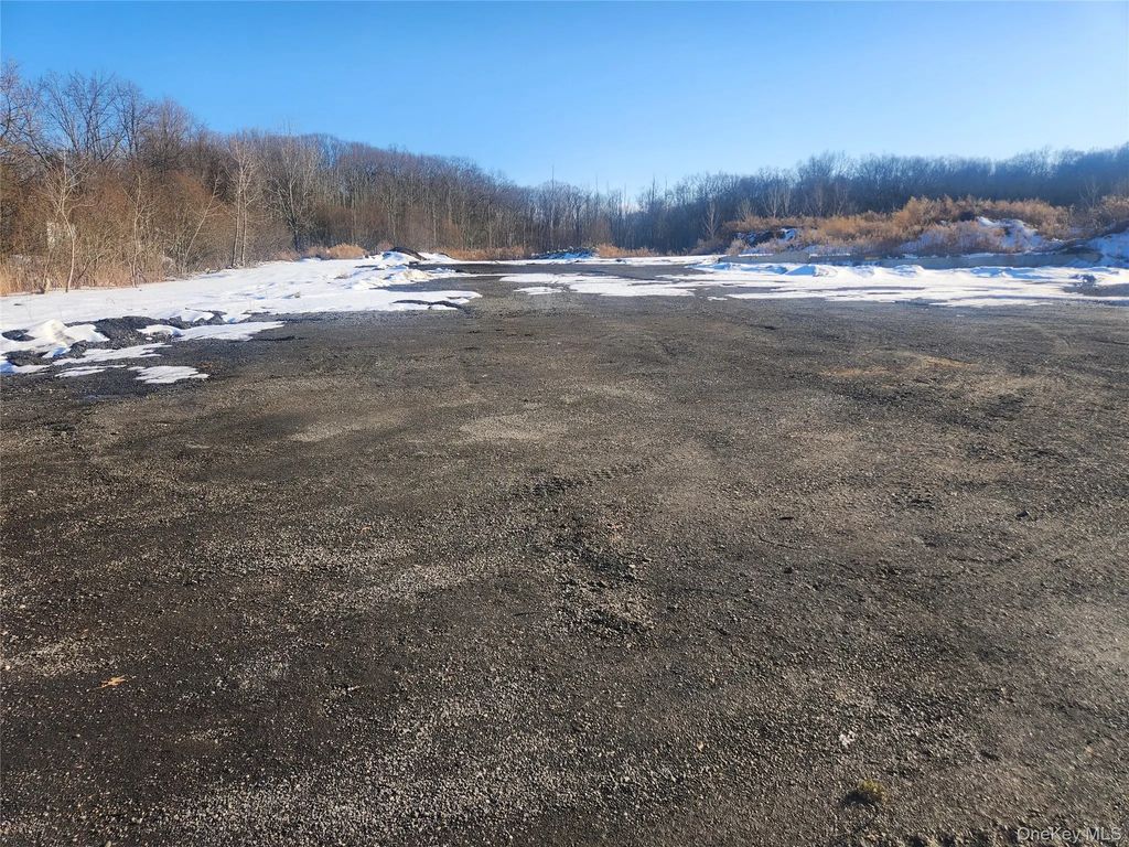 23 Little Brook Lane, Newburgh