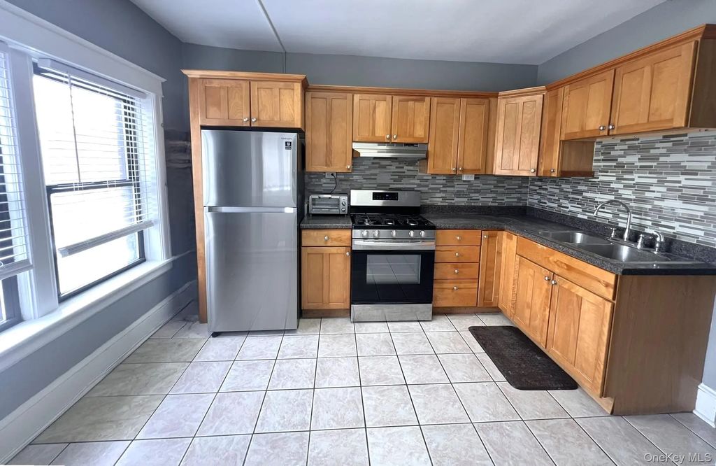 2 Raymond Avenue # 3c, Poughkeepsie