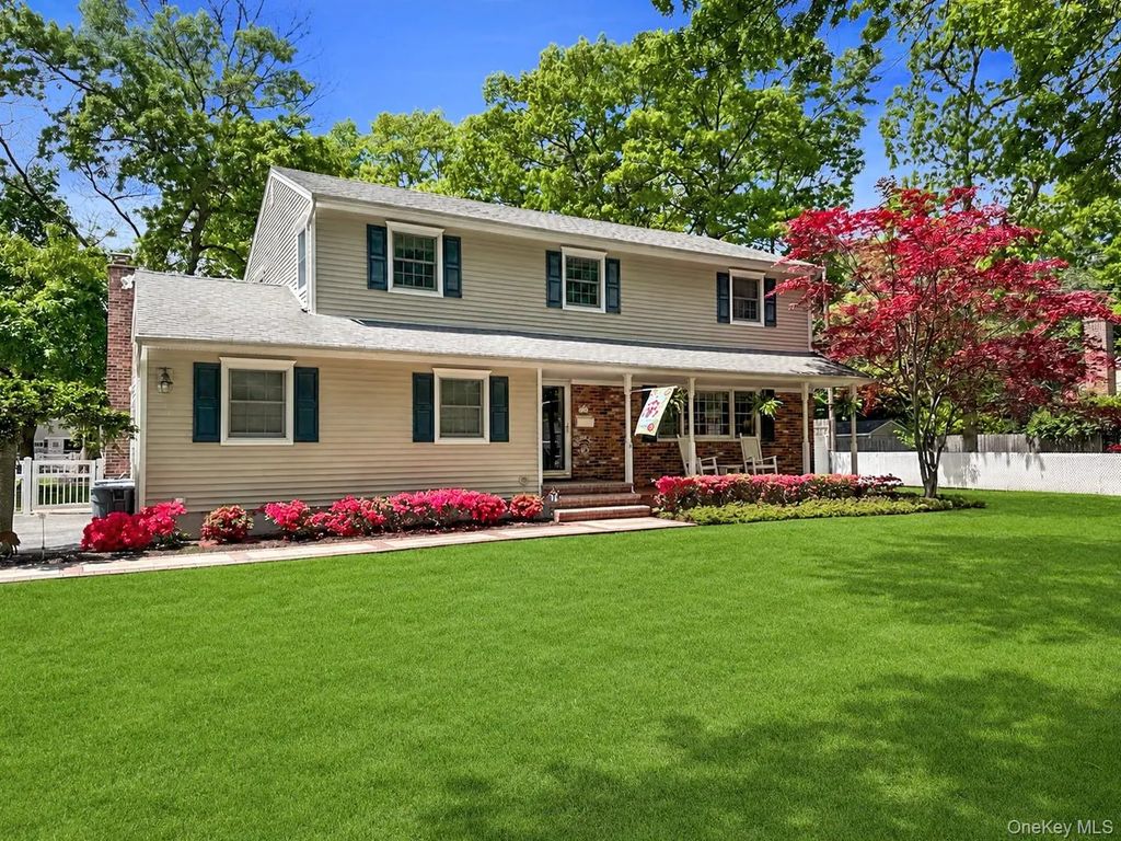 14 Hillside Avenue, Saint James