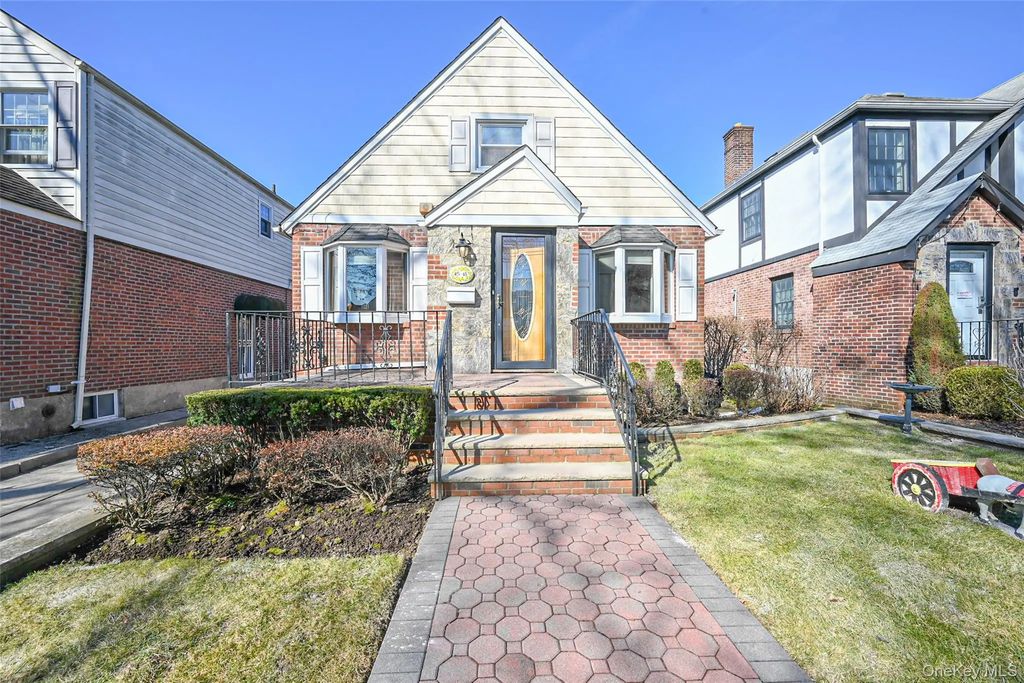 45-18 166th Street, Flushing