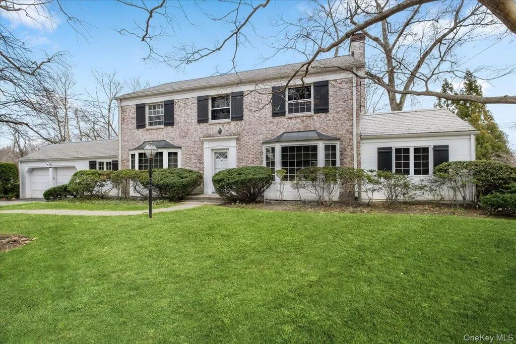 1 Normandy Lane, Scarsdale