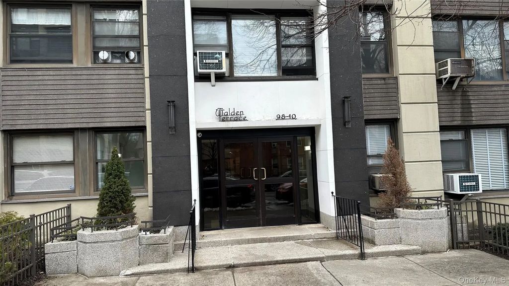 98-10 64th Avenue # 3j, Rego Park