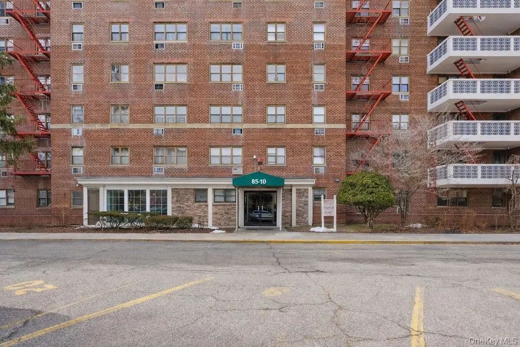 85-10 151st Avenue # 1c, Howard Beach