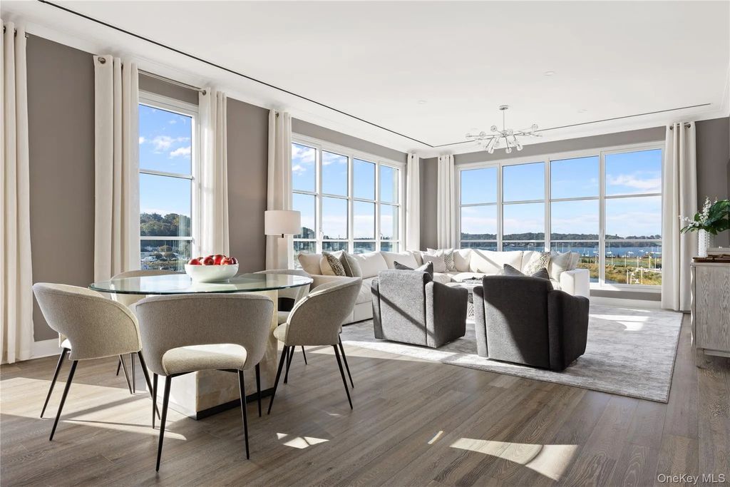 100 Garvies Point Road # 1324, Glen Cove