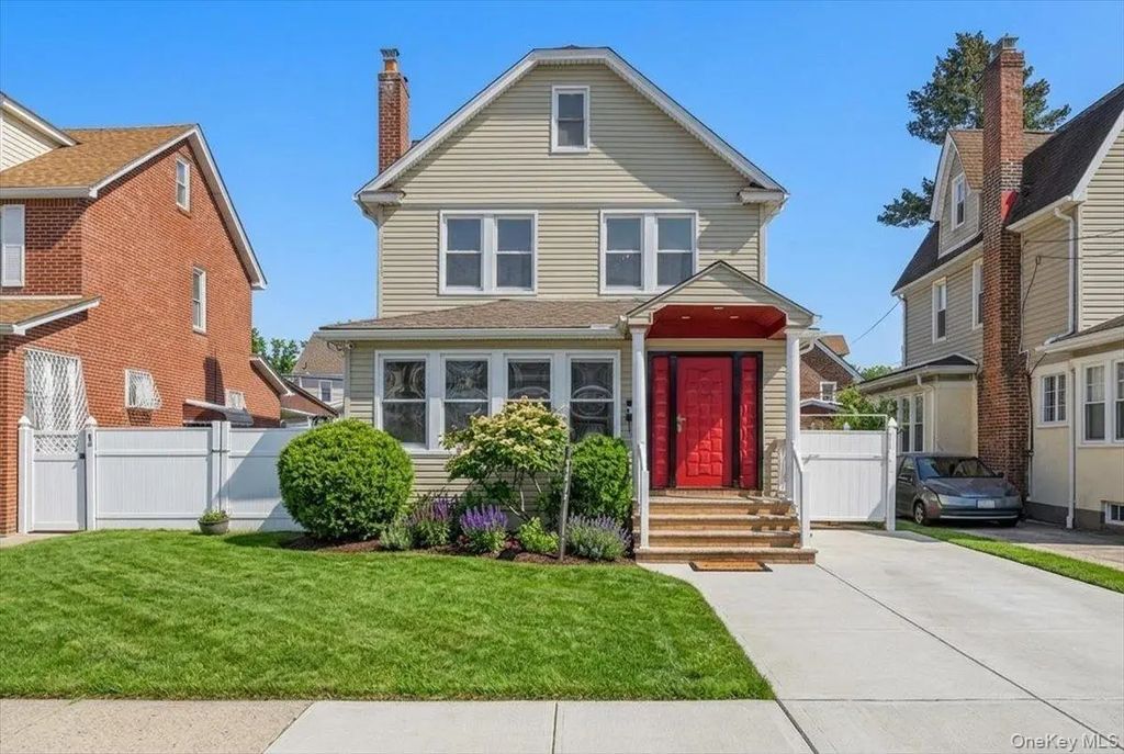10973 200th Street, Saint Albans