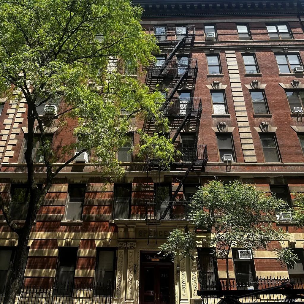 523 W 121 Street # 22, New York (Manhattan)