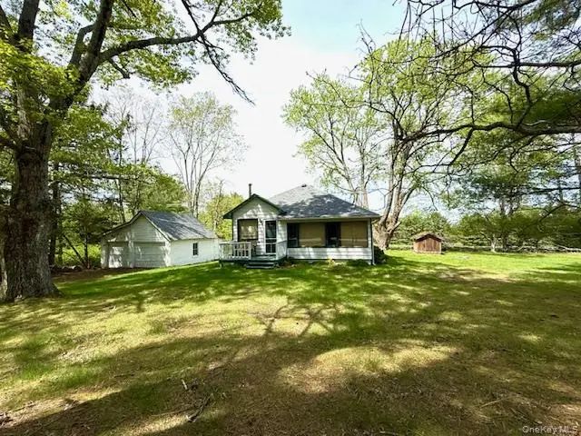 94 Airport Road, Eldred