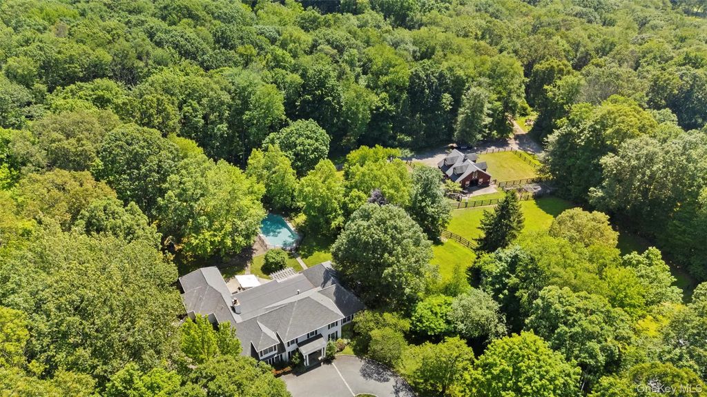 48 Davids Way, Bedford Hills