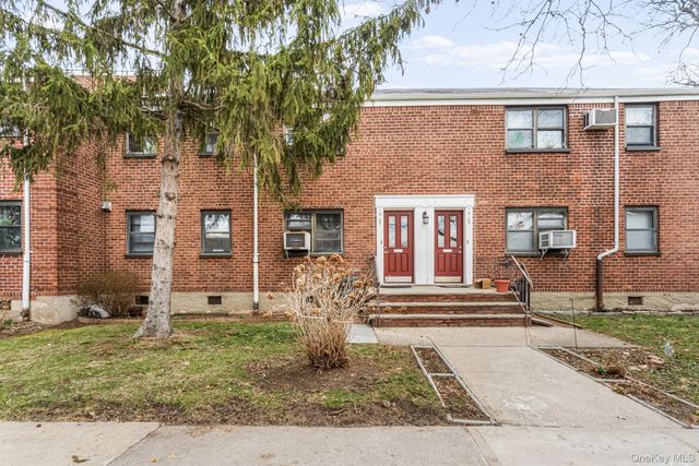 Photo of Listing #968240