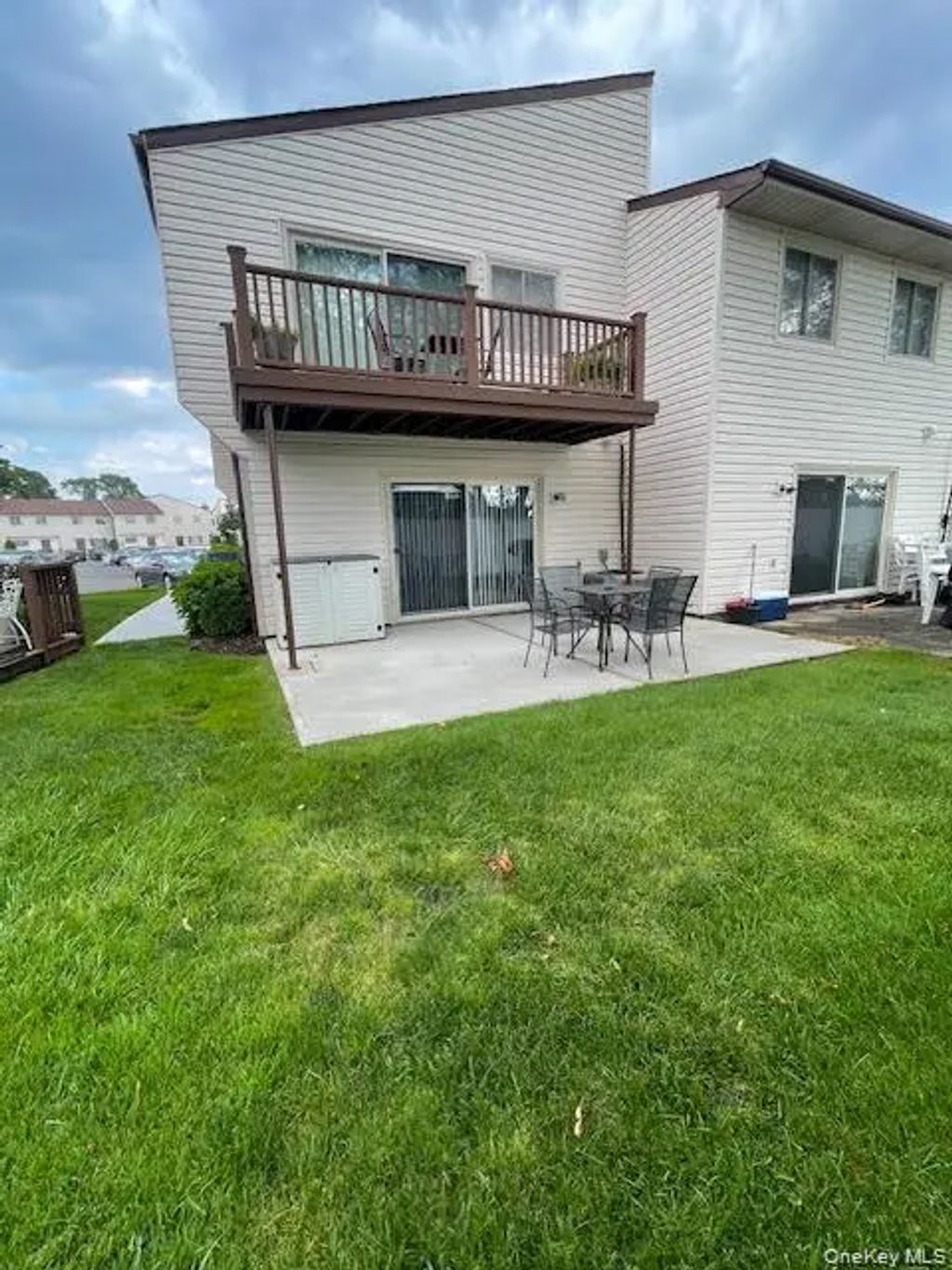 650 Newbridge Road # 33, East Meadow
