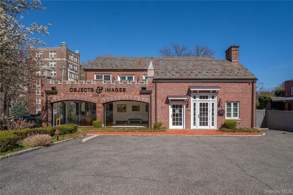 117 Pondfield Road, Bronxville