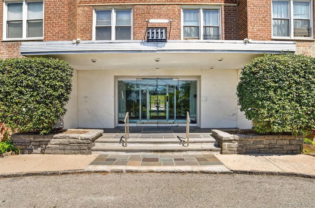 1111 Midland Avenue # 1b, Bronxville