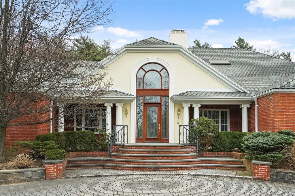 10 Hill Road, Sands Point