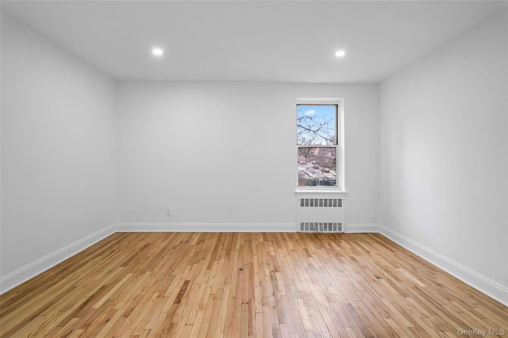 6535 Yellowstone Boulevard # 2f, Forest Hills