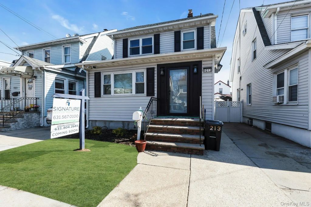 92-13 245th Street, Floral Park